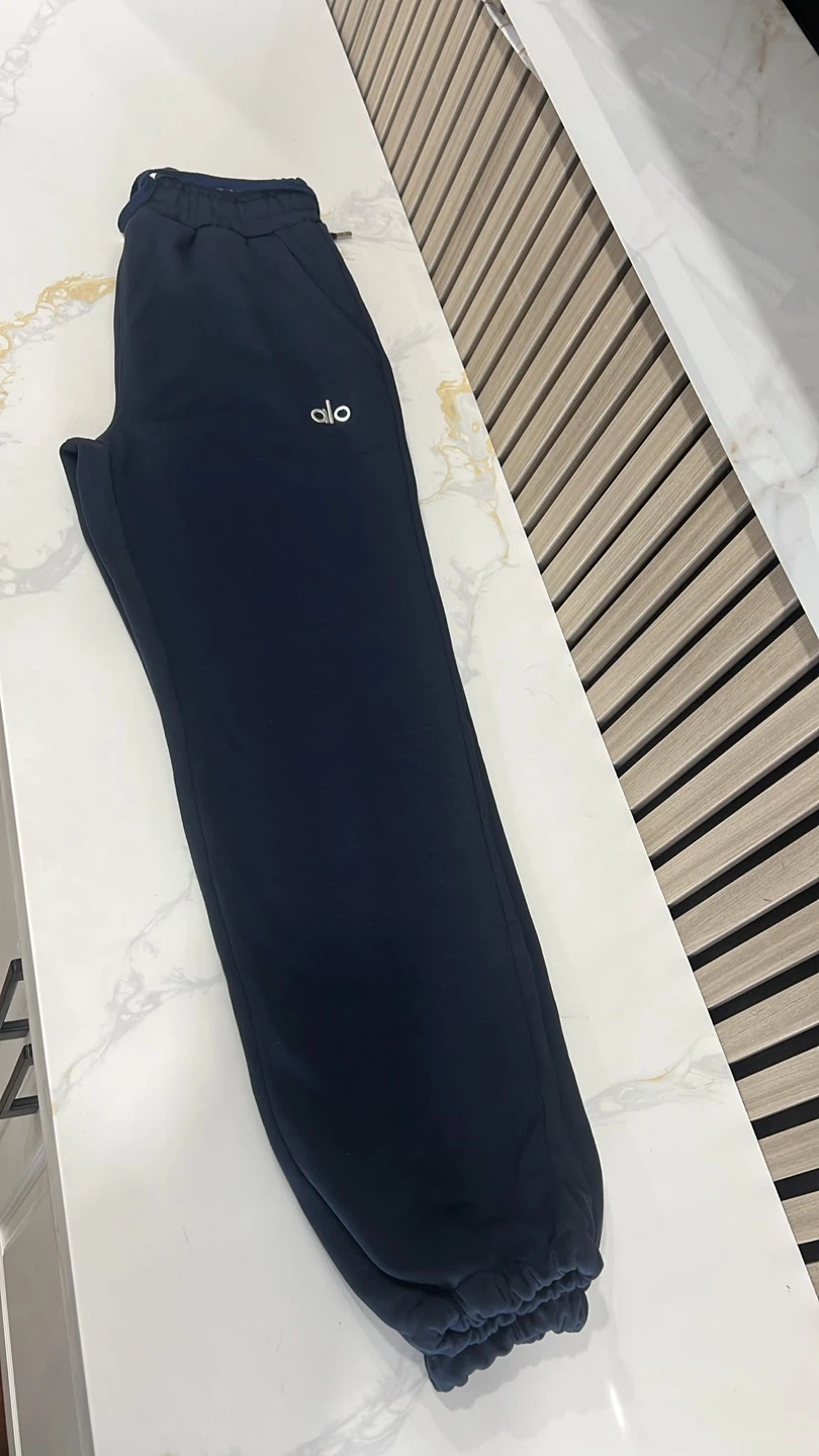 Alo Yoga Navy Sweatpants Size M