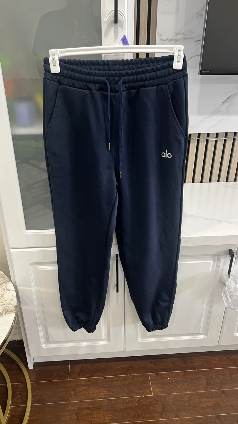 Alo Yoga Navy Sweatpants Size M - photo 2