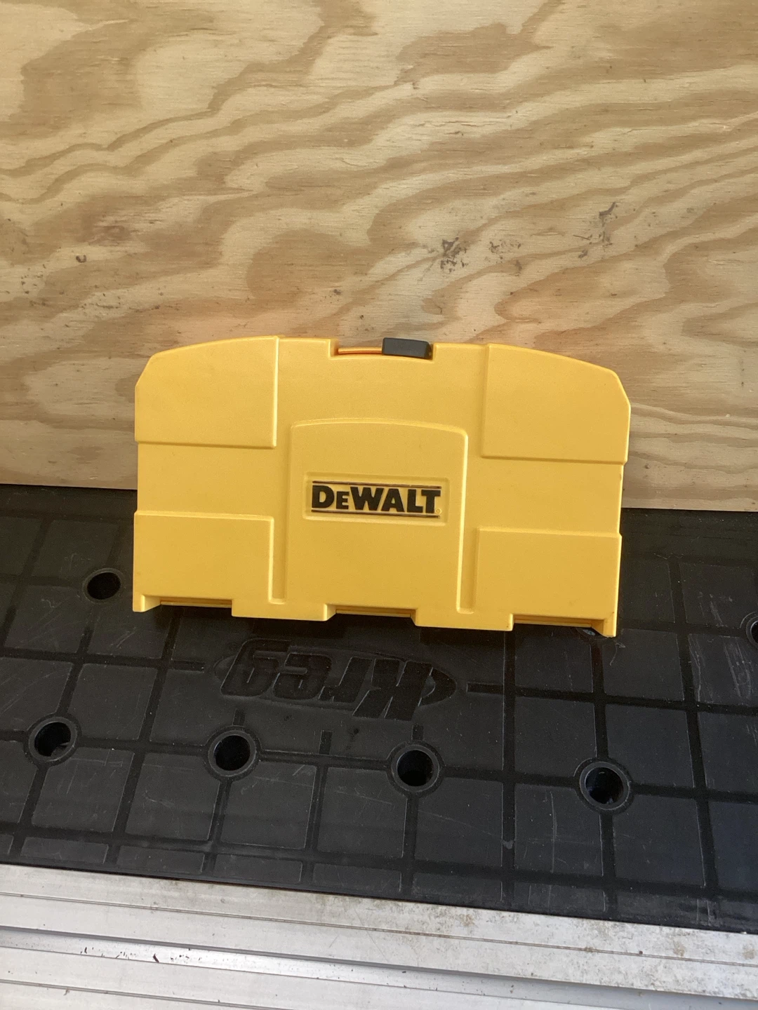 DeWalt Screwdriver Bit Set with Ratcheting Handle - photo 2