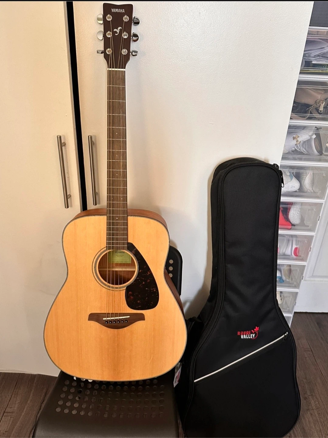 Guitar Yamaha FG800