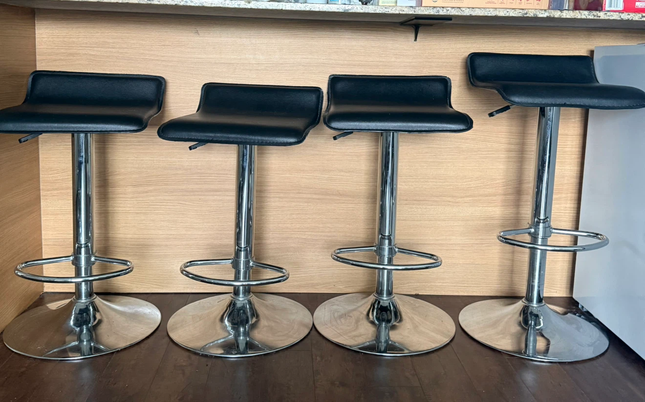 Set of 4 Black Adjustable Bar Stools
