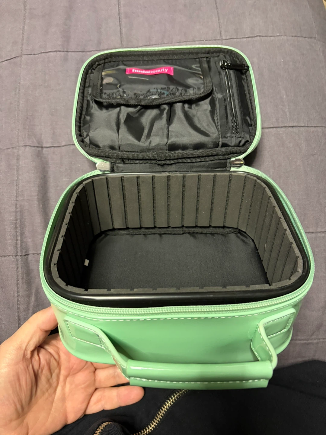 Huda Beauty Mint Green Makeup Train Case - photo 2