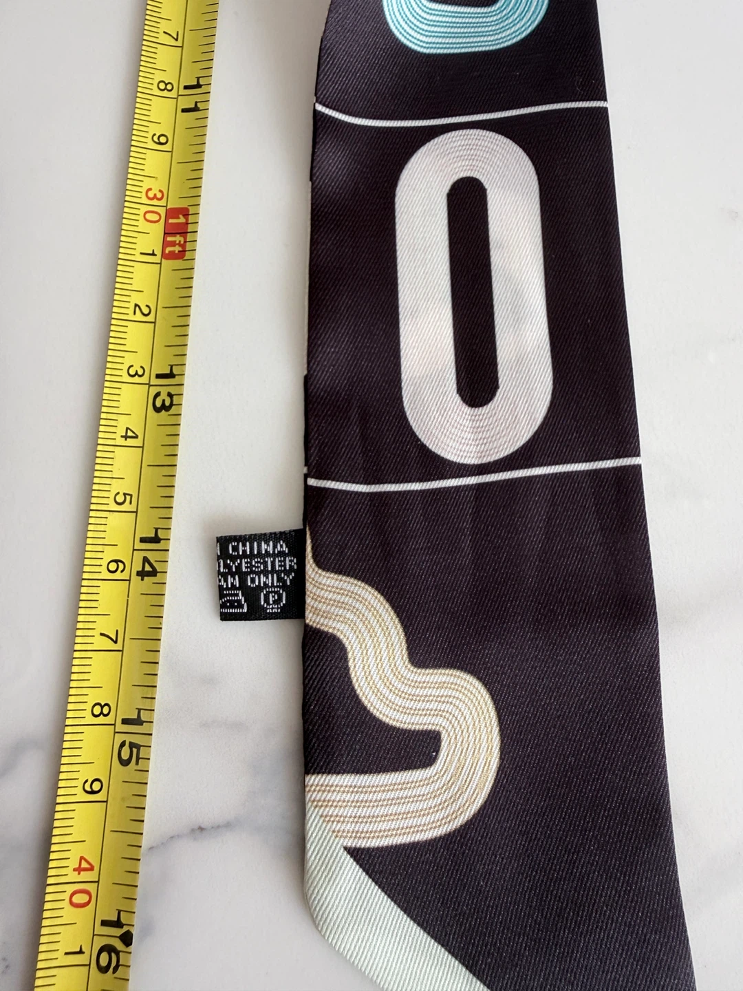 Decorative Scarf with Geometric Print - photo 4