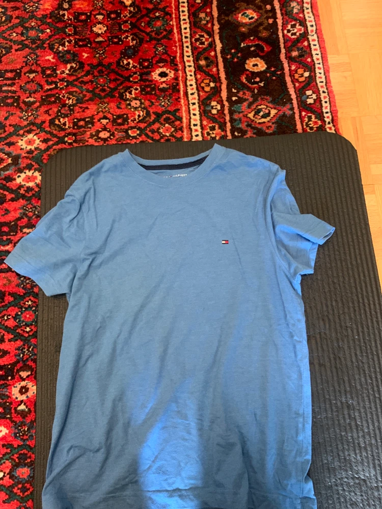Tommy Hilfiger Blue T-Shirt Size S/P