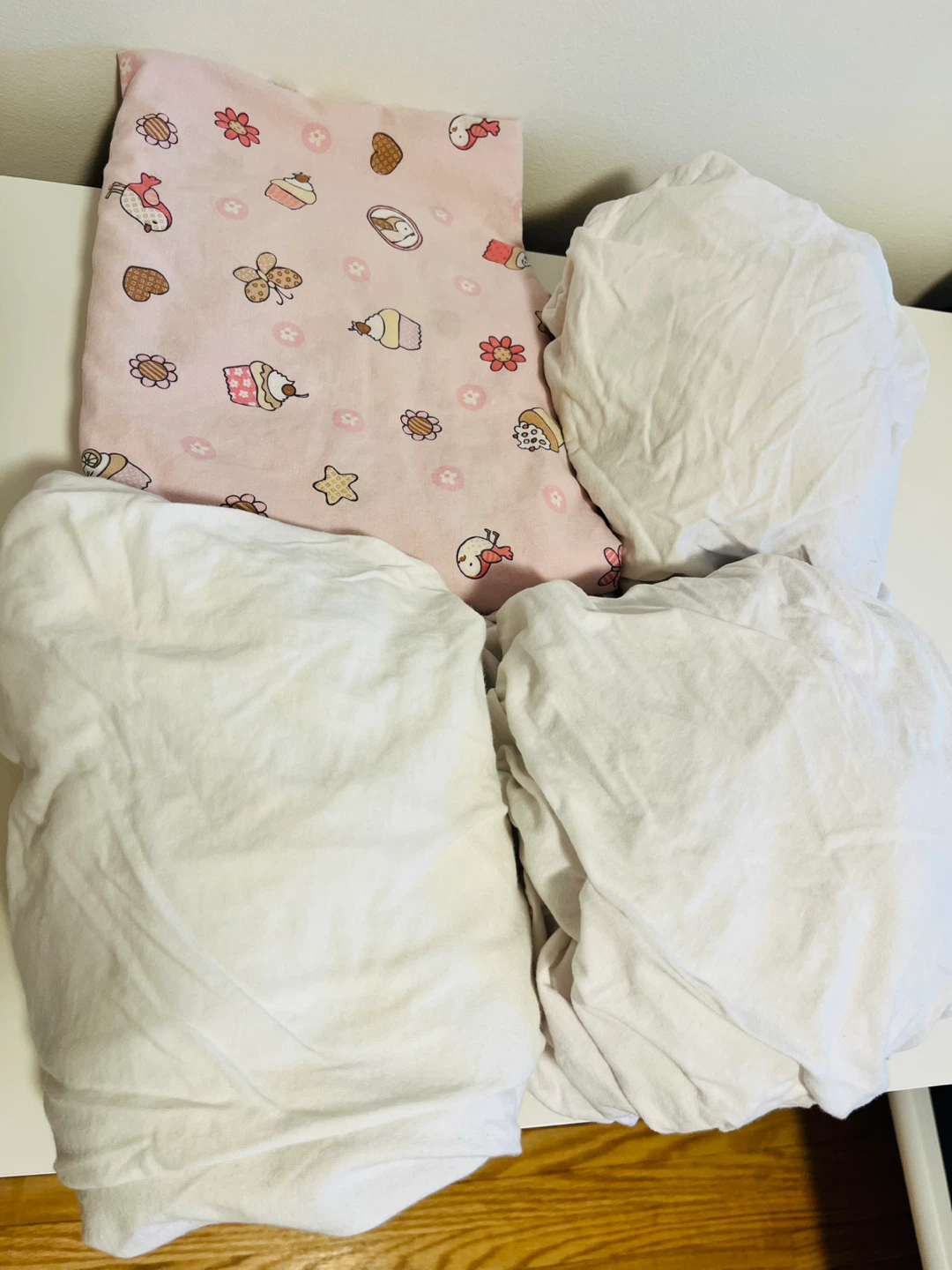 White Toddler Bed Frame with side guardian. - photo 5