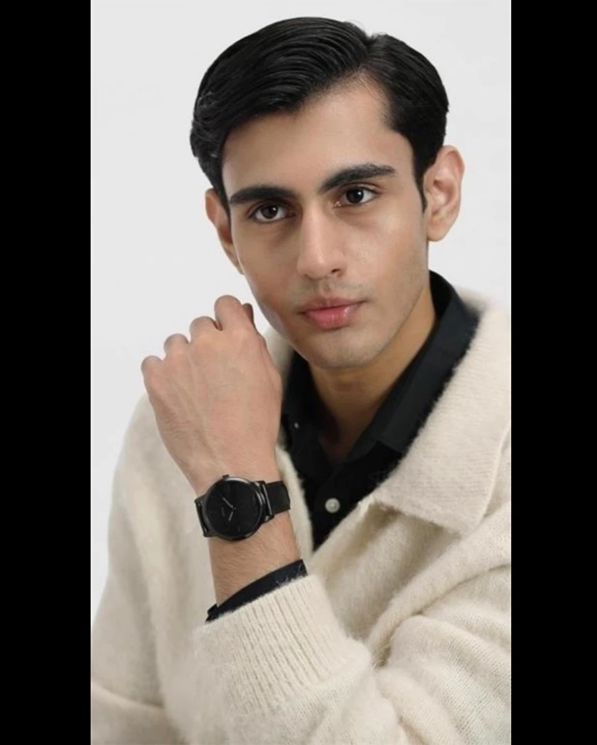 Fossil Minimalist Black Leather Strap Watch Brand New - photo 2