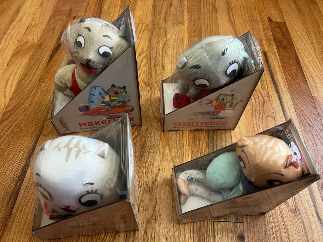 Caring Cats Plush Toys Set