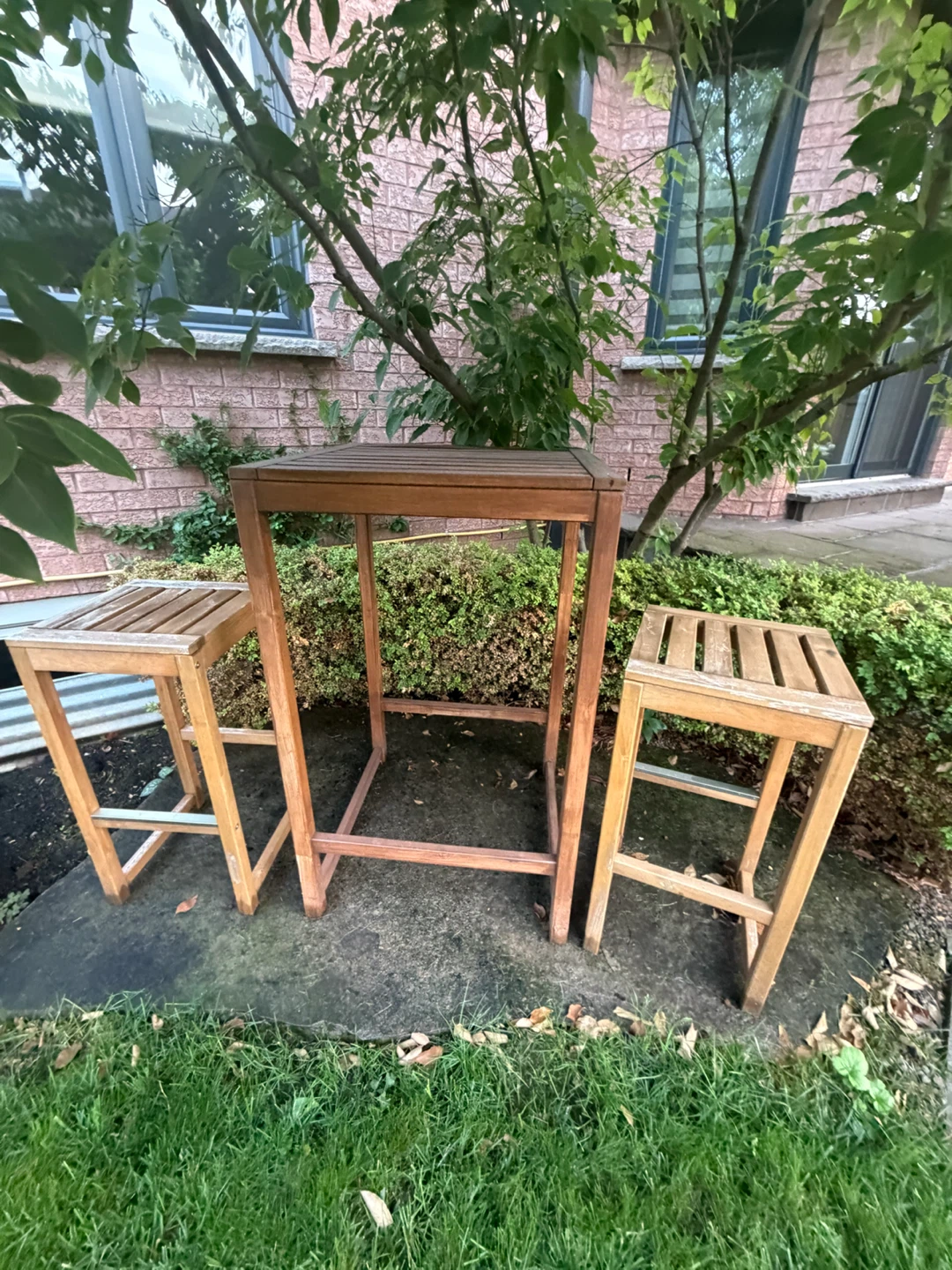 IKEA outdoor bar table and chairs - photo 2