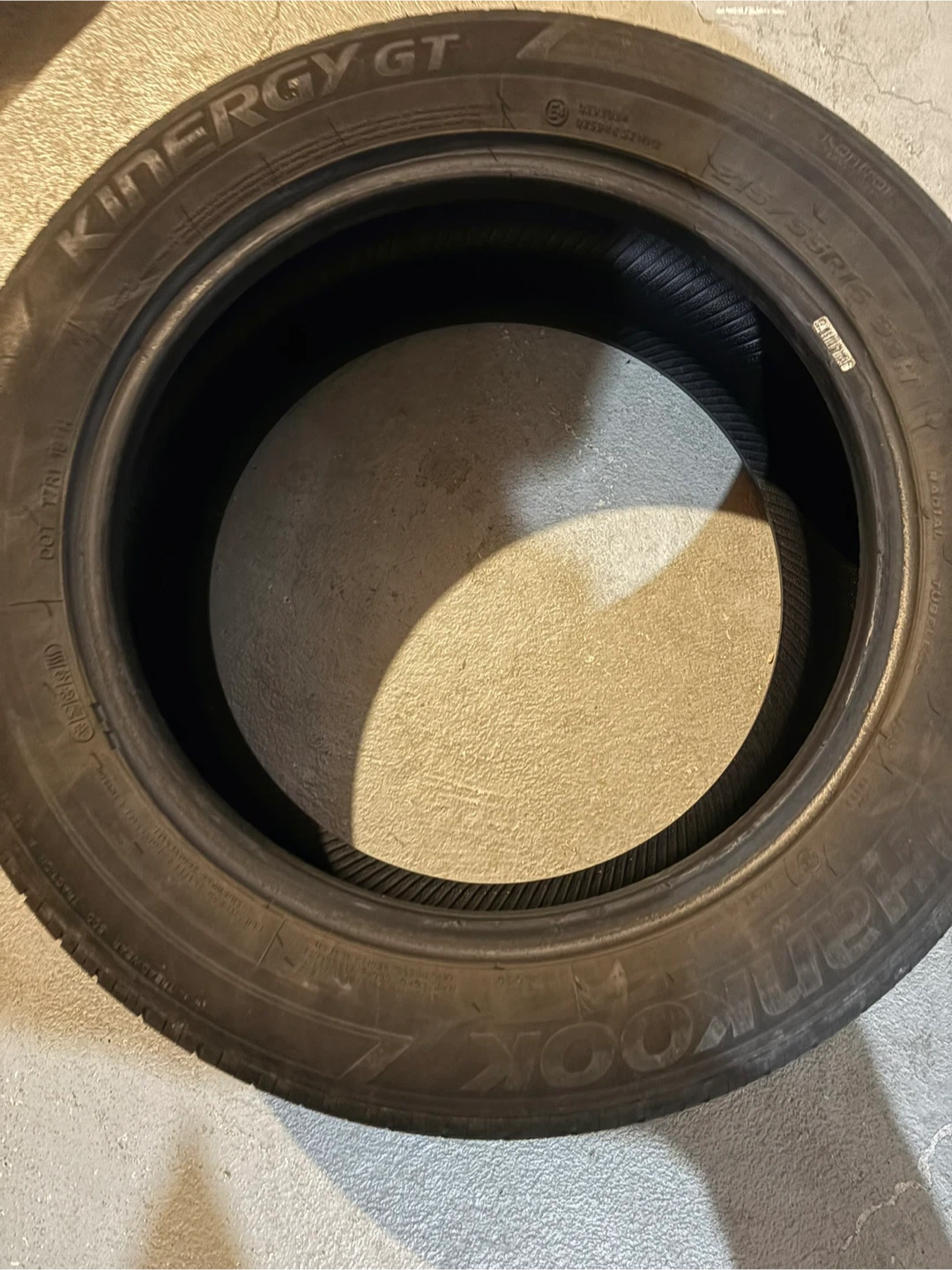 Hankook Kinergy GT Tire 215/55R16 97H - photo 4