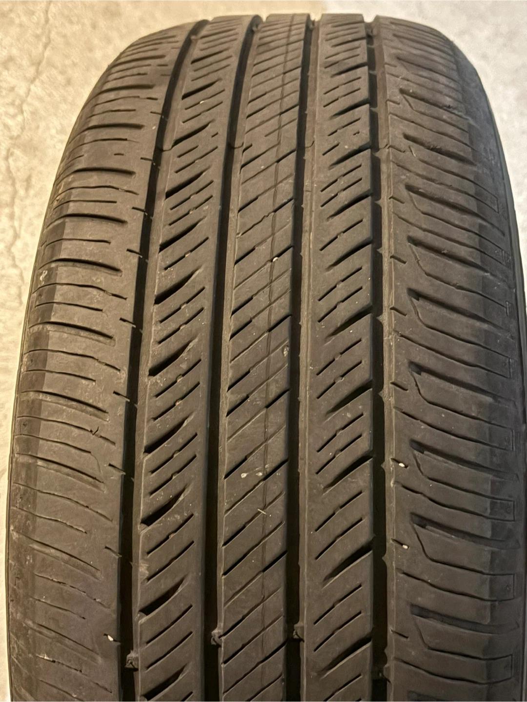 Hankook Kinergy GT Tire 215/55R16 97H - photo 5