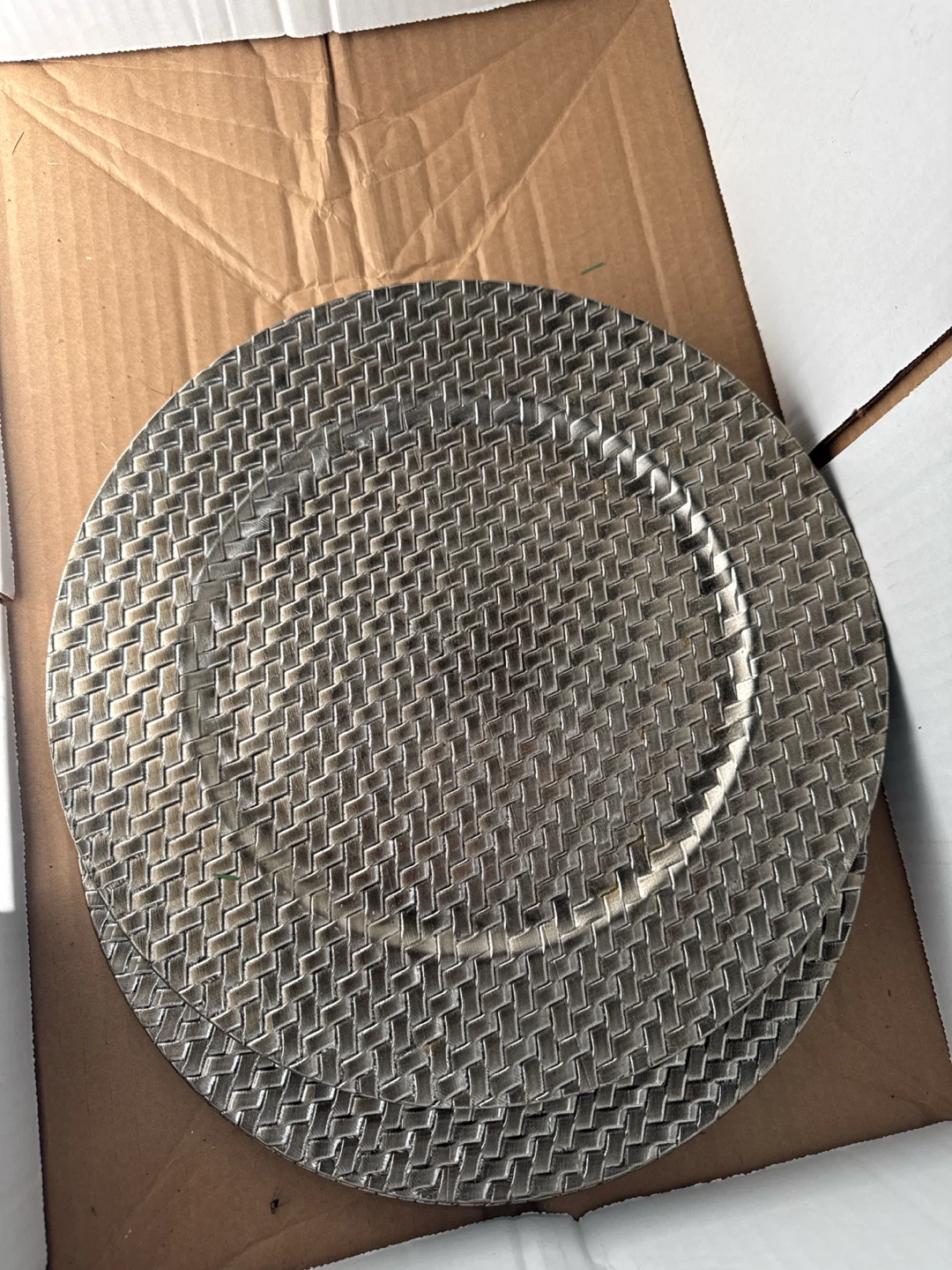 8 Woven Round Charger Plate