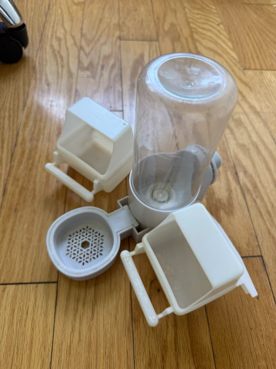 Automatic Bird Feeder and Waterer Set