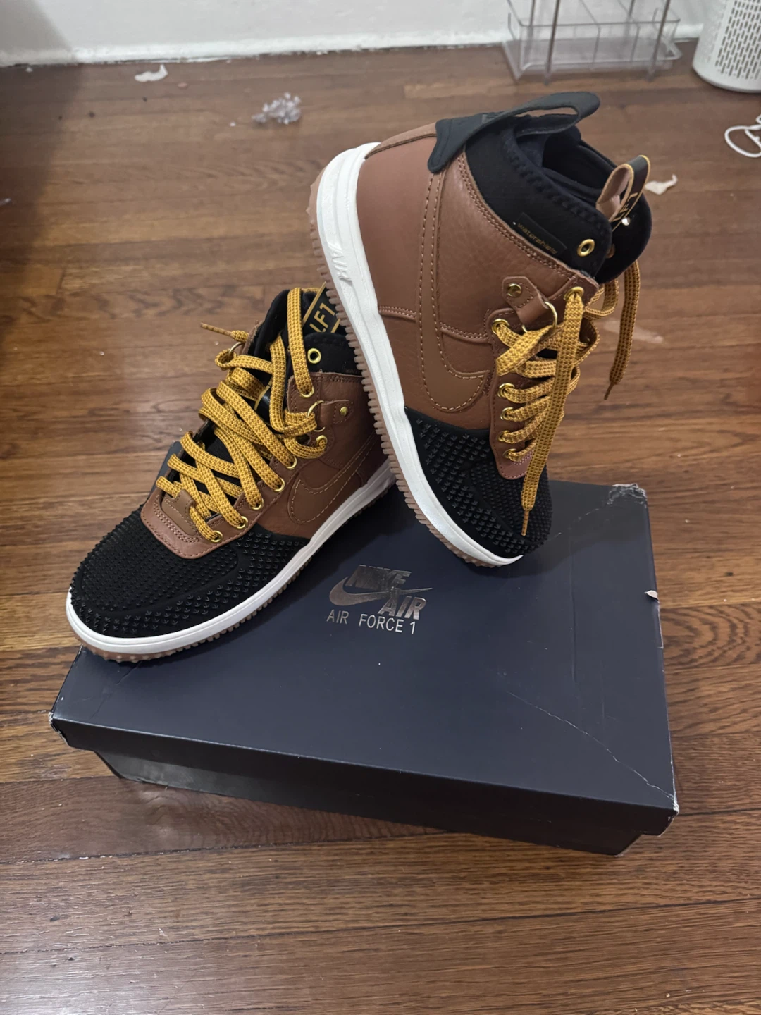 Nike Air Force 1 Boots Brown Black Size 8