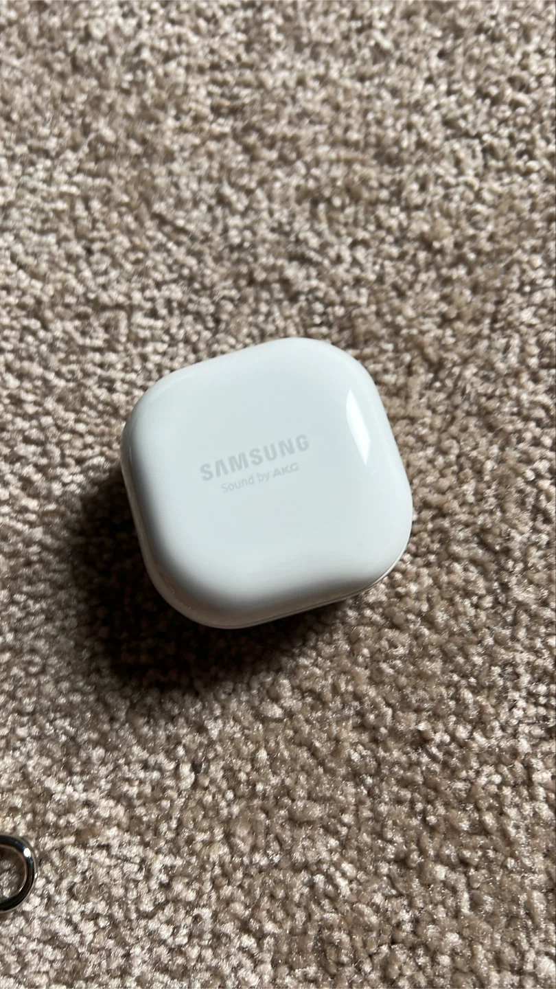 Samsung Galaxy Buds Live - photo 2