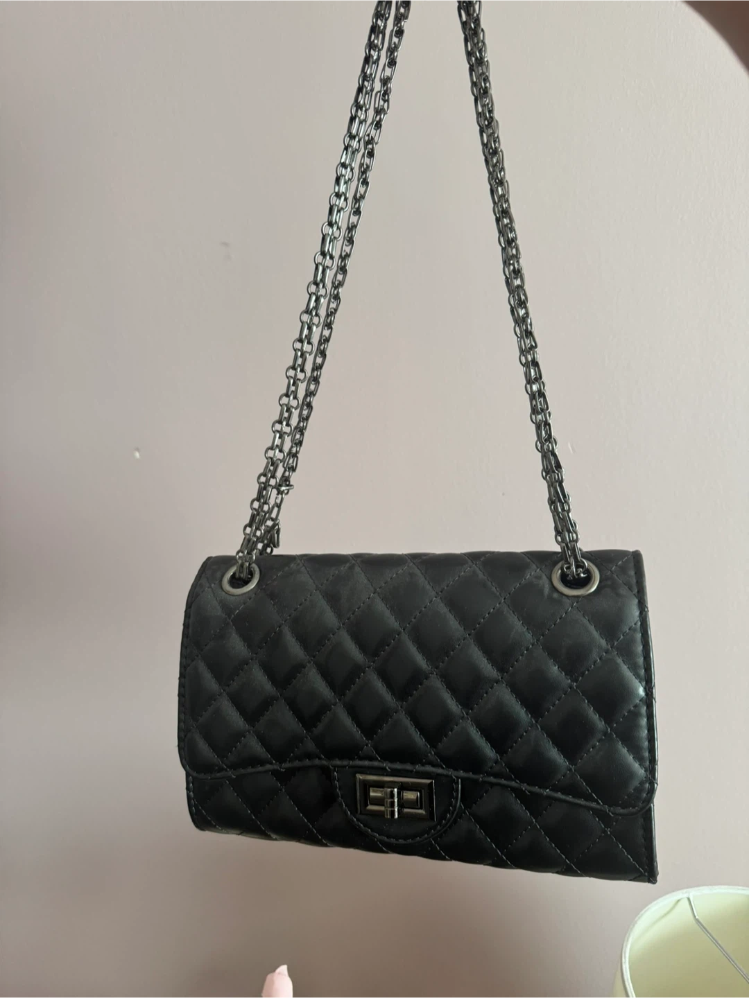 Black Quilted Chain Handbag - photo 2