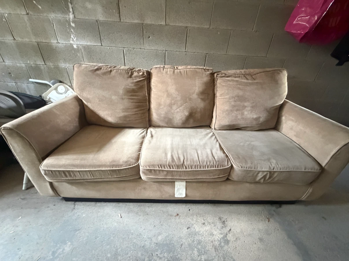 Canadian made vintage Tan 3-Seater Sofa - photo 4