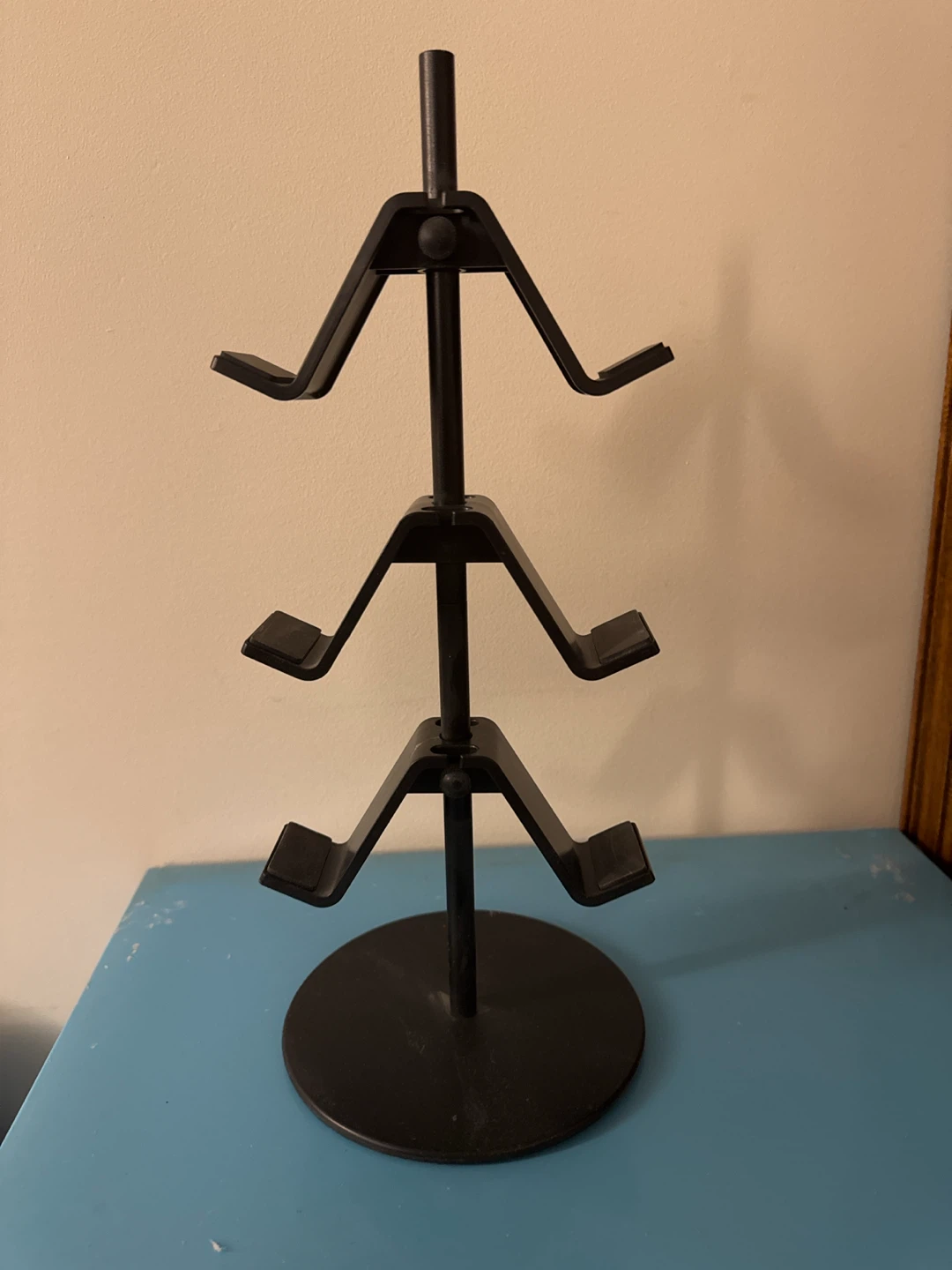 Console controller stand