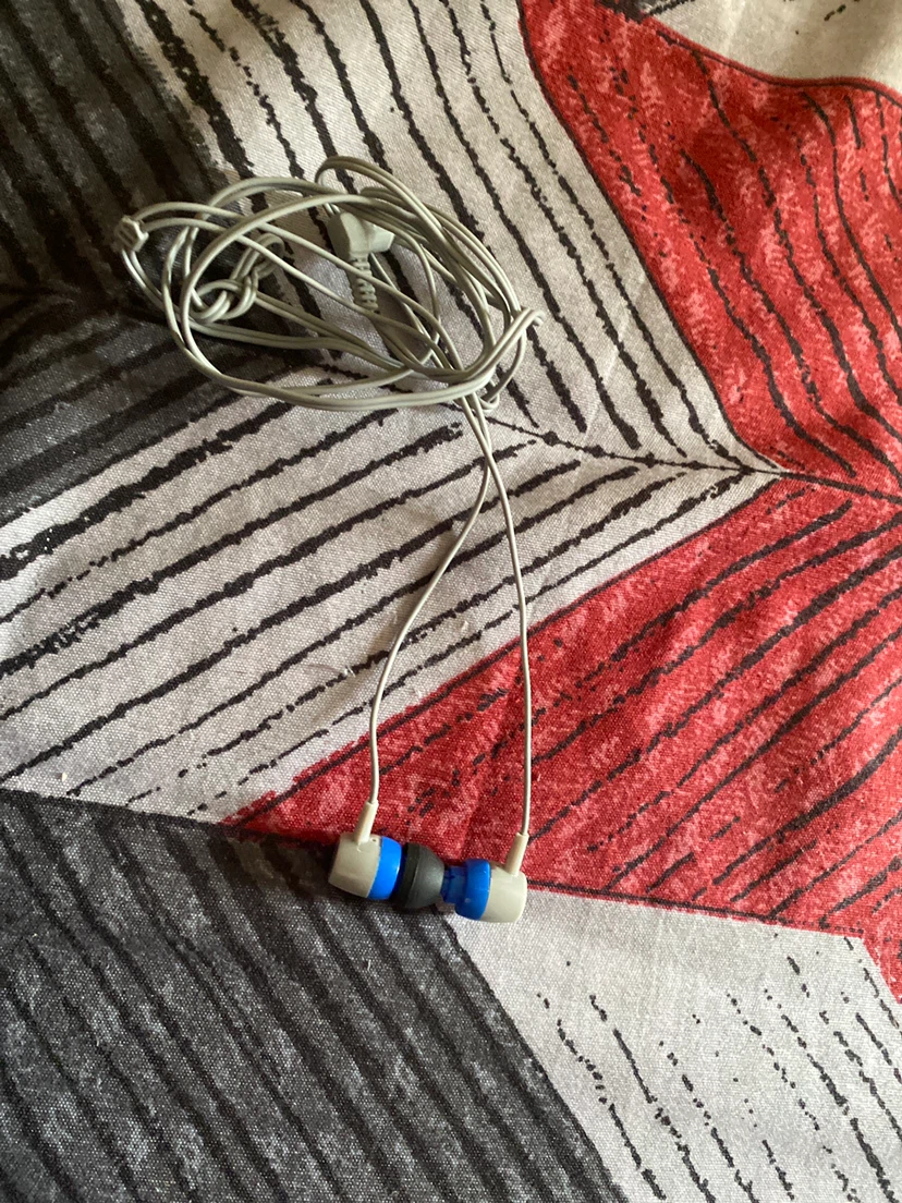 Black Earbuds - photo 2
