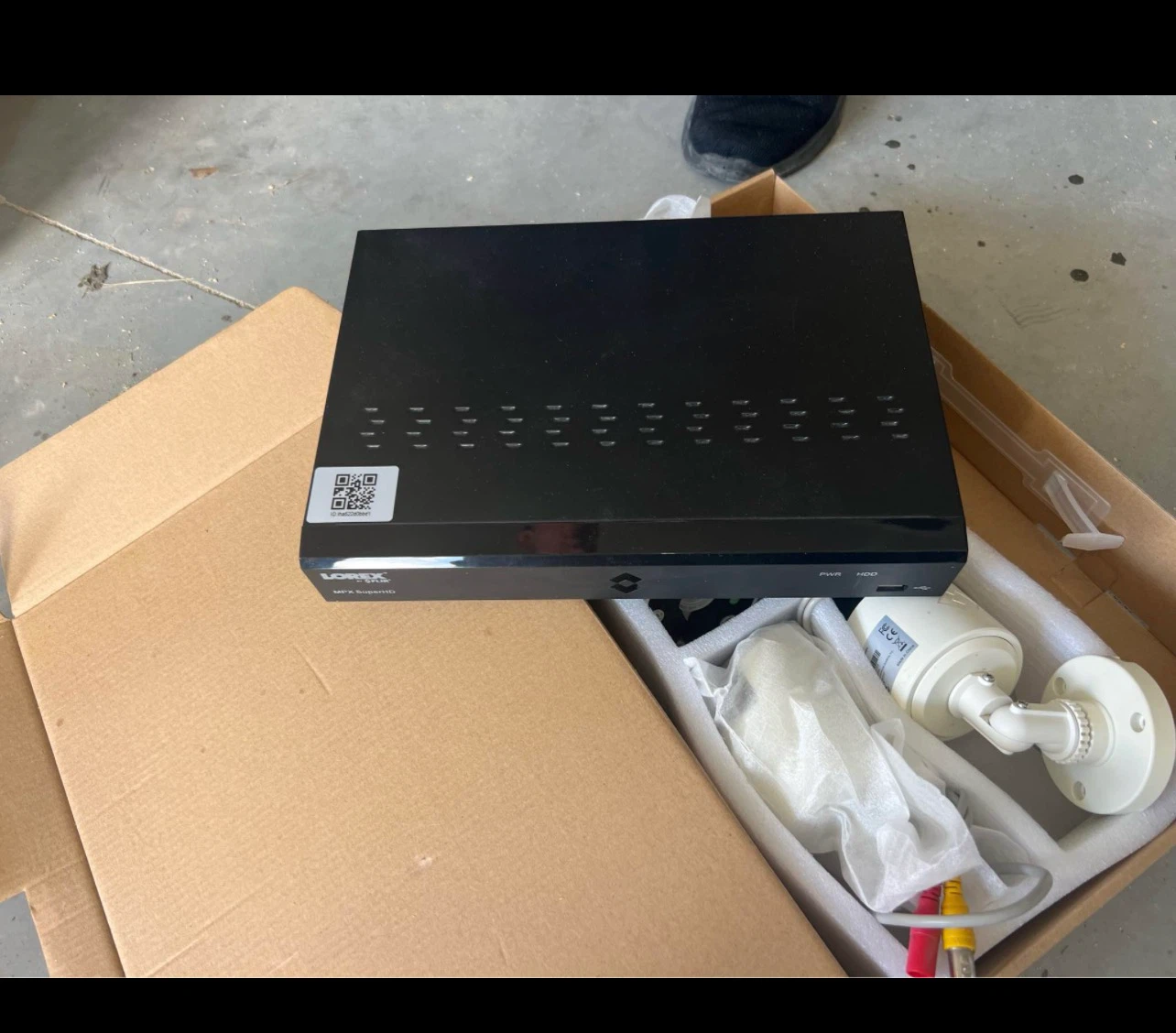 Lorex Super HD Wired Security System - 4 Channel DVR, 1TB HDD