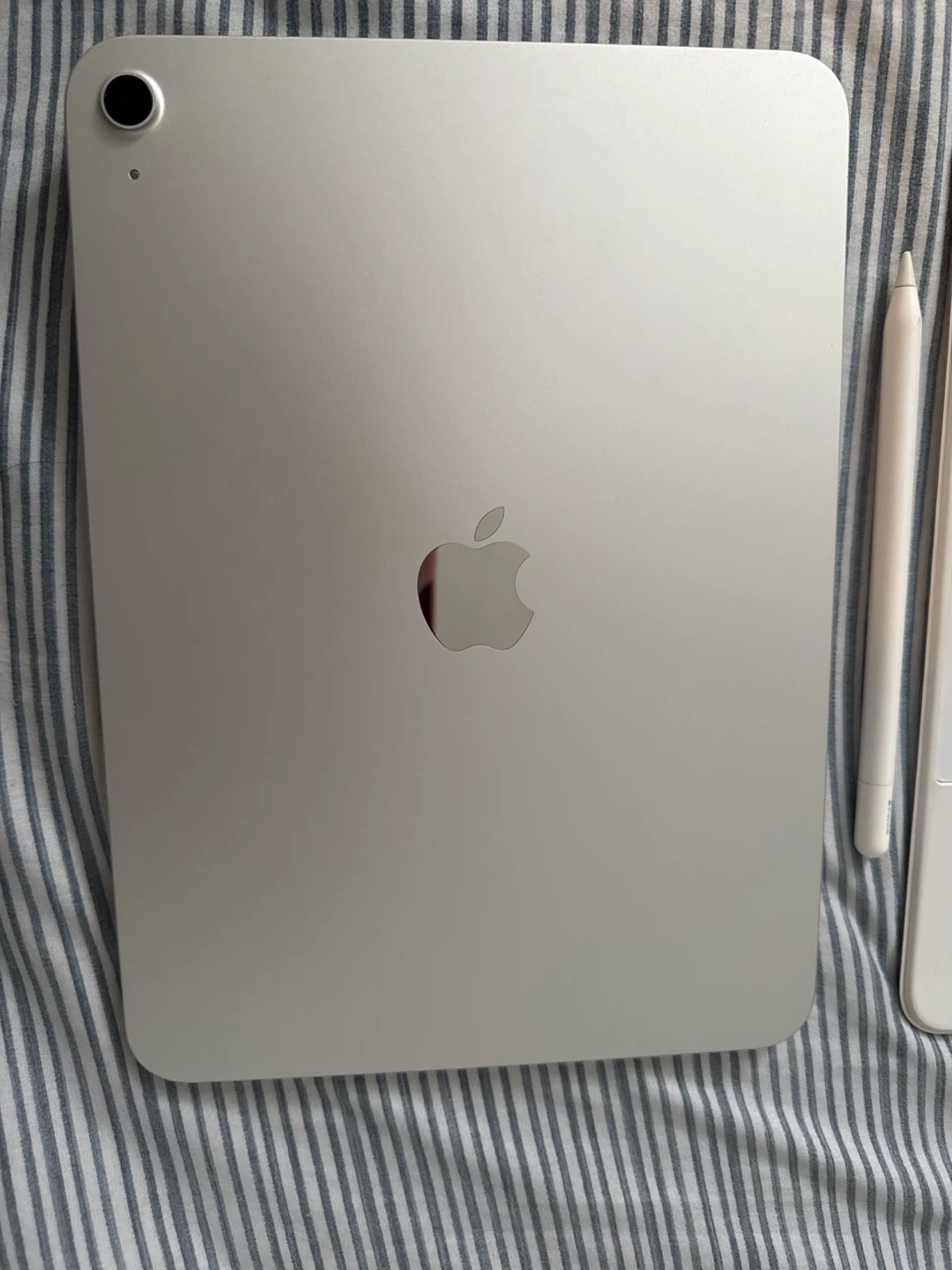 Apple iPad (A16) - photo 4