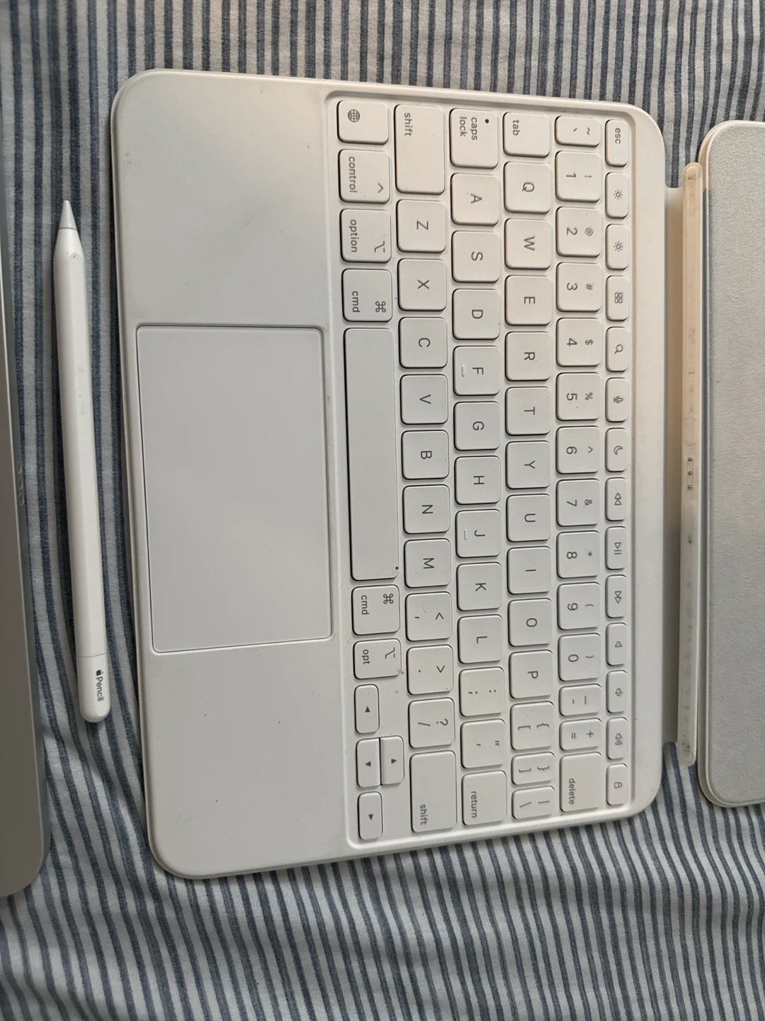 Apple iPad (A16) - photo 5