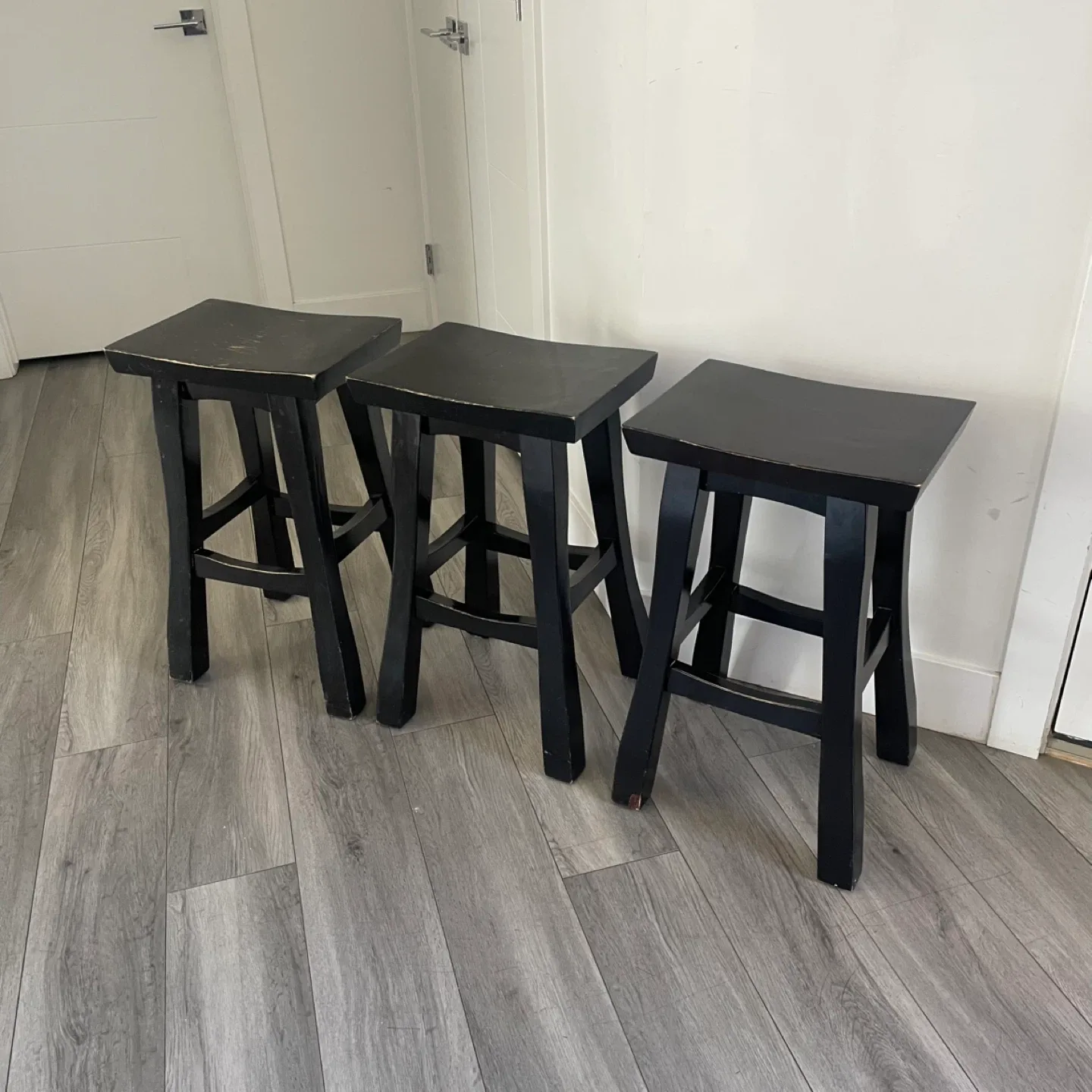 3 Bar Stools - photo 4