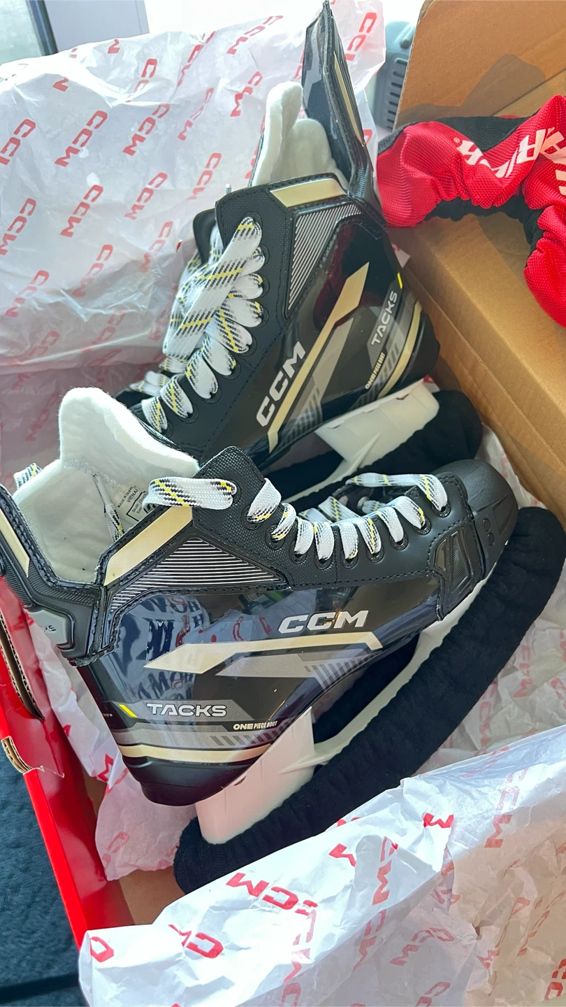 (NEW) CCM Tacks AS-570 Senior Hockey Skates - photo 5