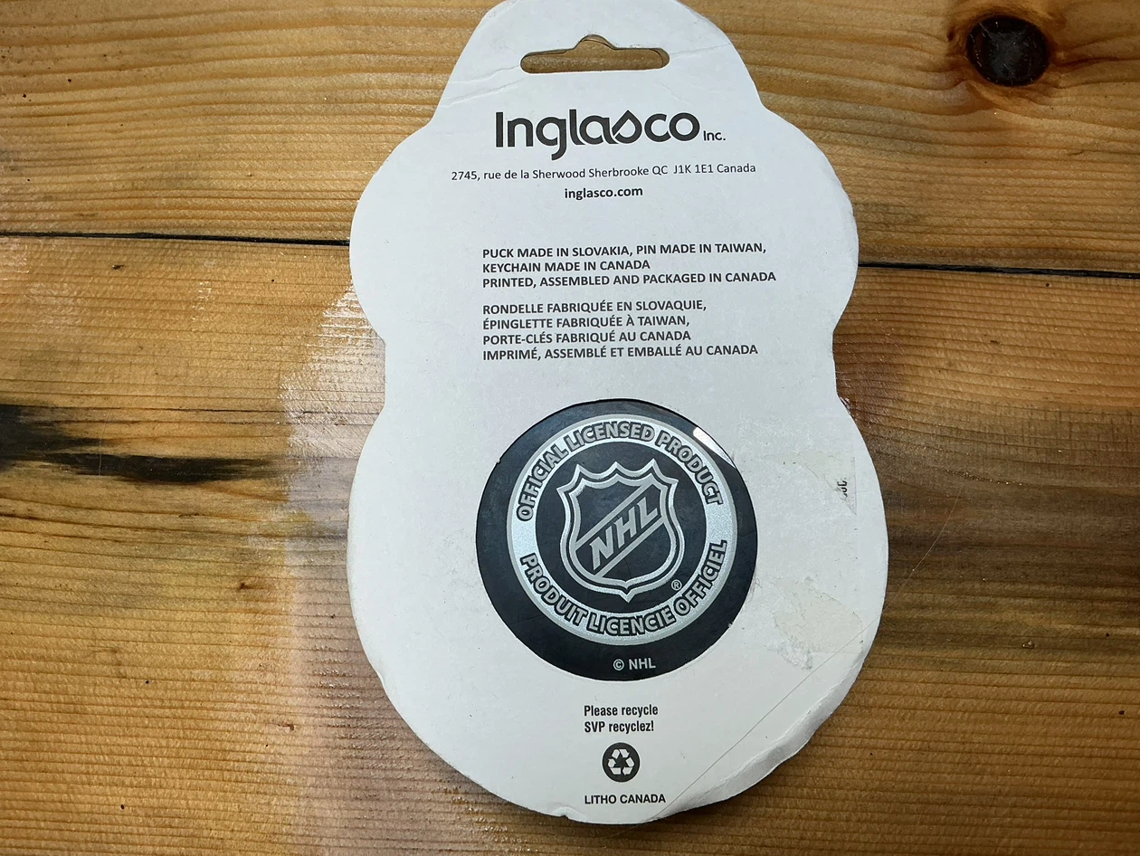 Inglasco Toronto Maple Leafs Keychain & Puck Set - photo 4