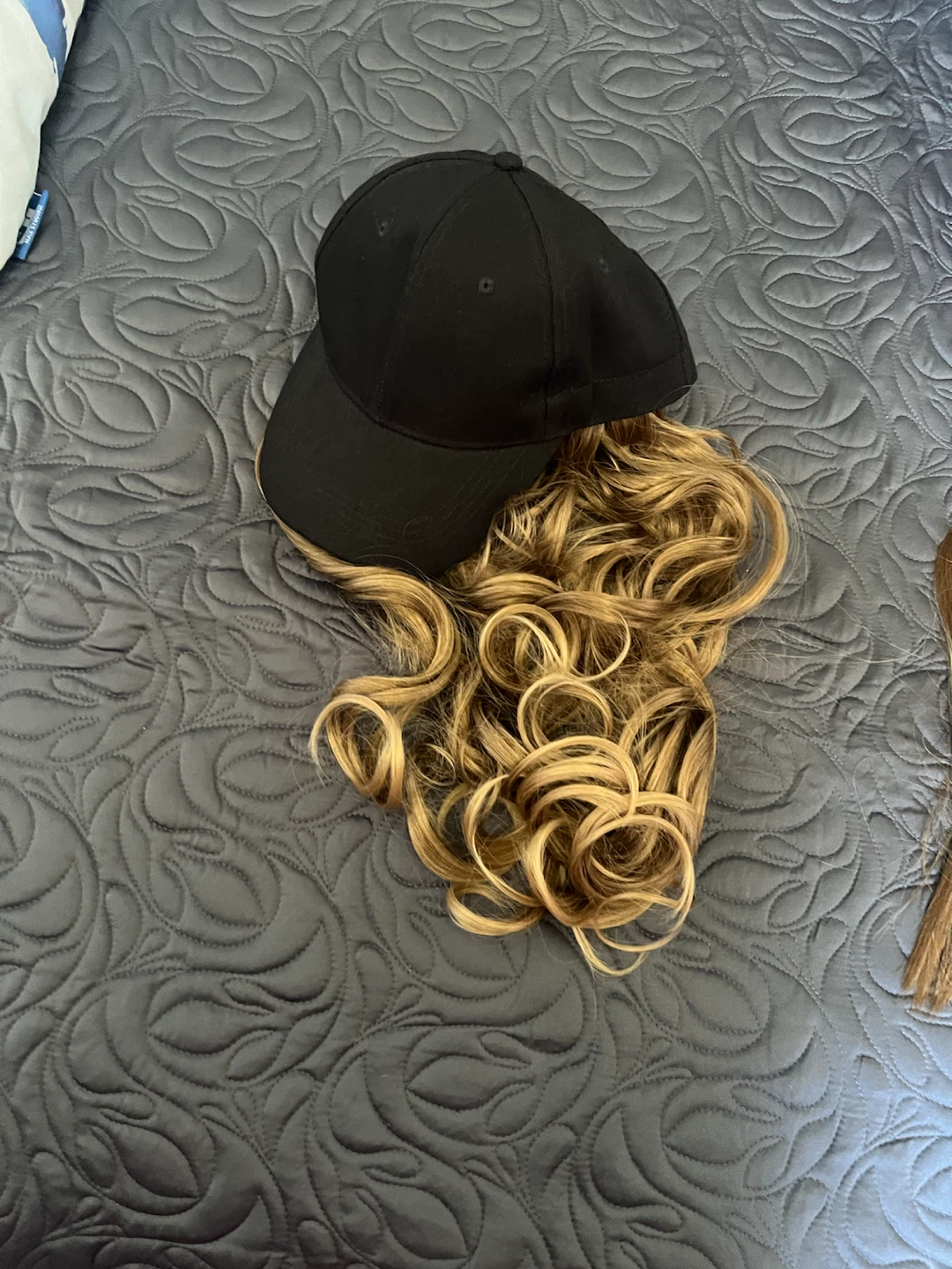 Black Baseball Cap with Curly Blonde Hair Extension - photo 2