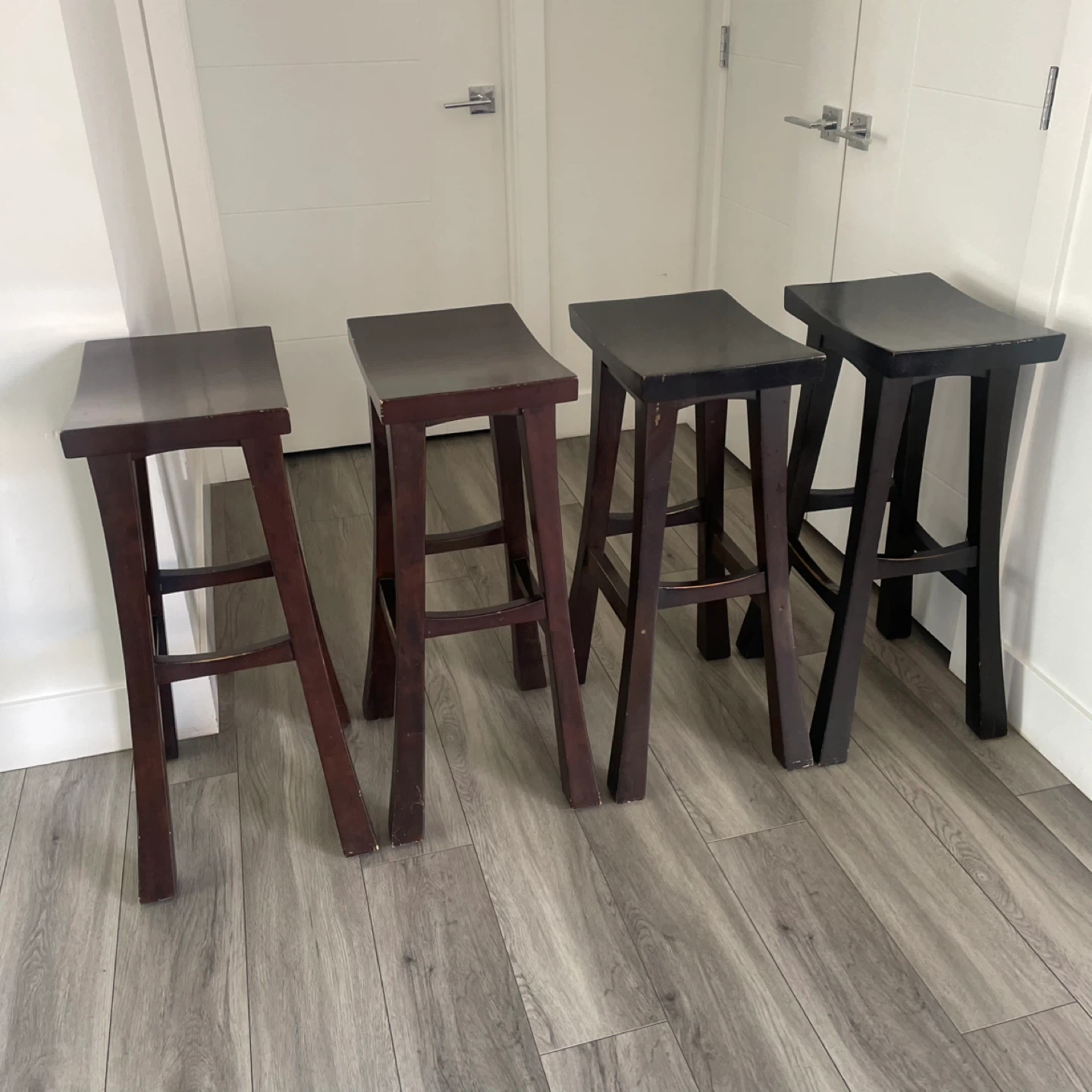 4 Bar Stools