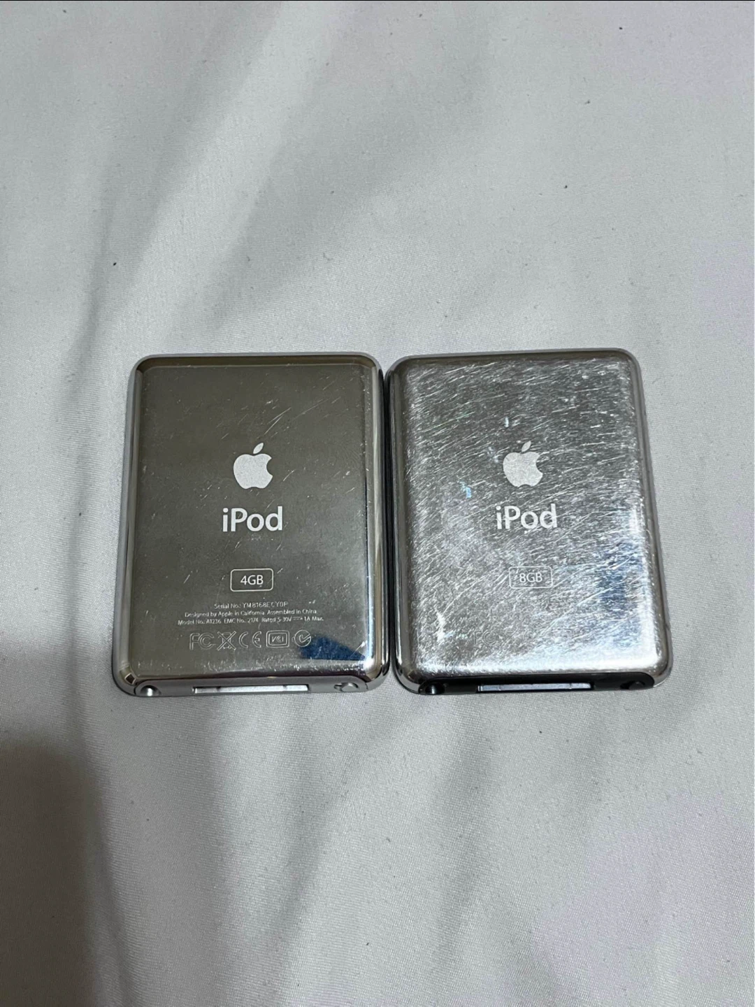 iPod Nano 3 Silver 4GB, Black GB (new batteries) - photo 3
