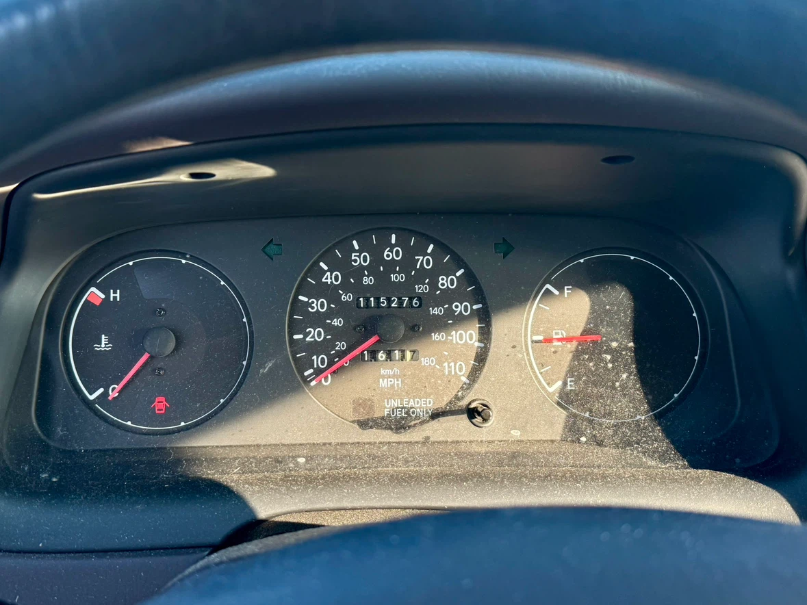1995 Toyota Corolla 1.6L Automatic - photo 3