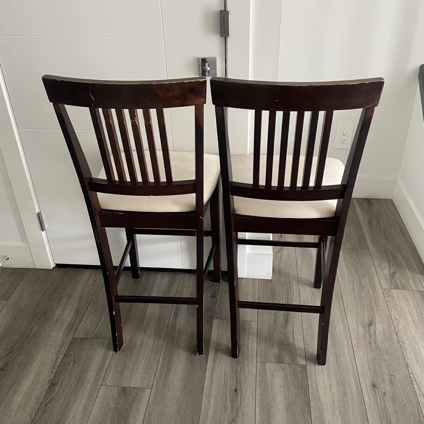 2 Bar Stools - photo 4