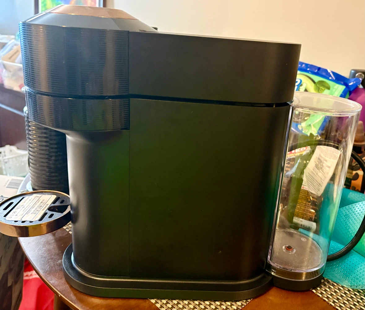Nespresso Vertuo  Coffee Machine Black with Milk Frother - photo 3