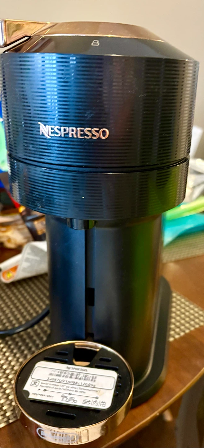 Nespresso Vertuo  Coffee Machine Black with Milk Frother - photo 4