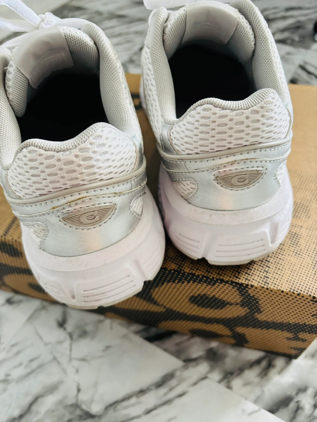COACH SPORT Sneakers - Light Grey/Optic White - Size 8 - photo 2