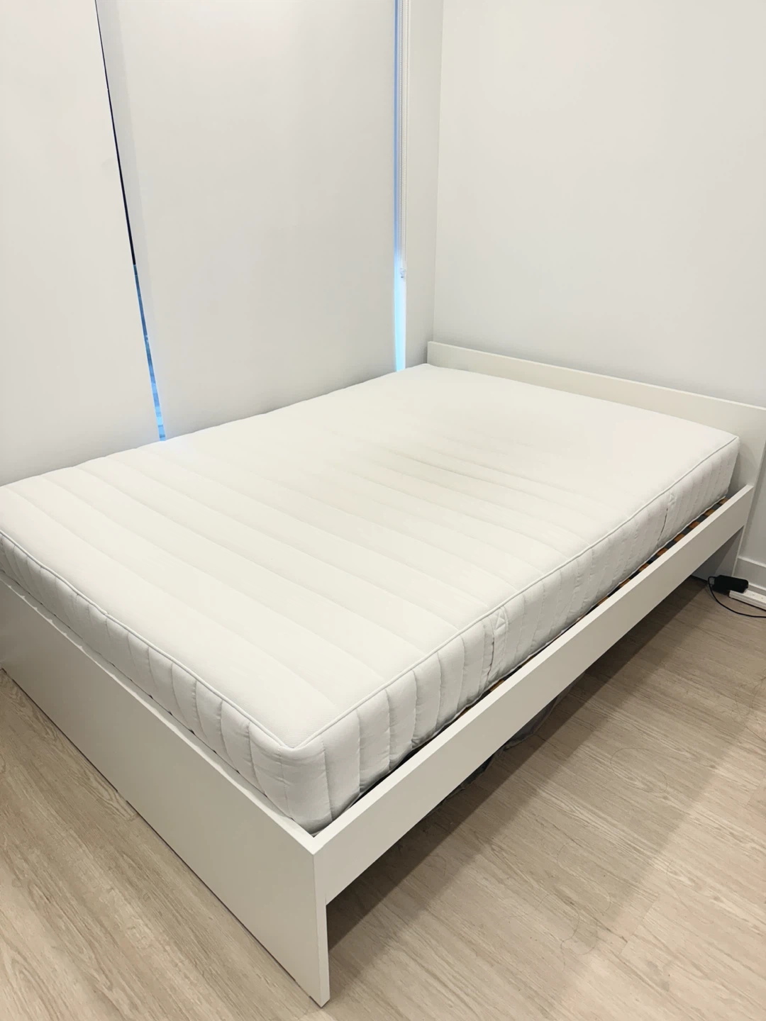 IKEA Full/Double mattress, bed frame - photo 3
