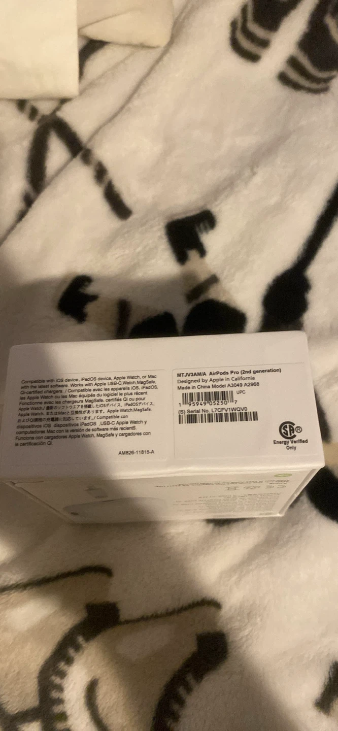 Apple AirPods Pro (2nd generation) with MagSafe Charging Case - photo 3