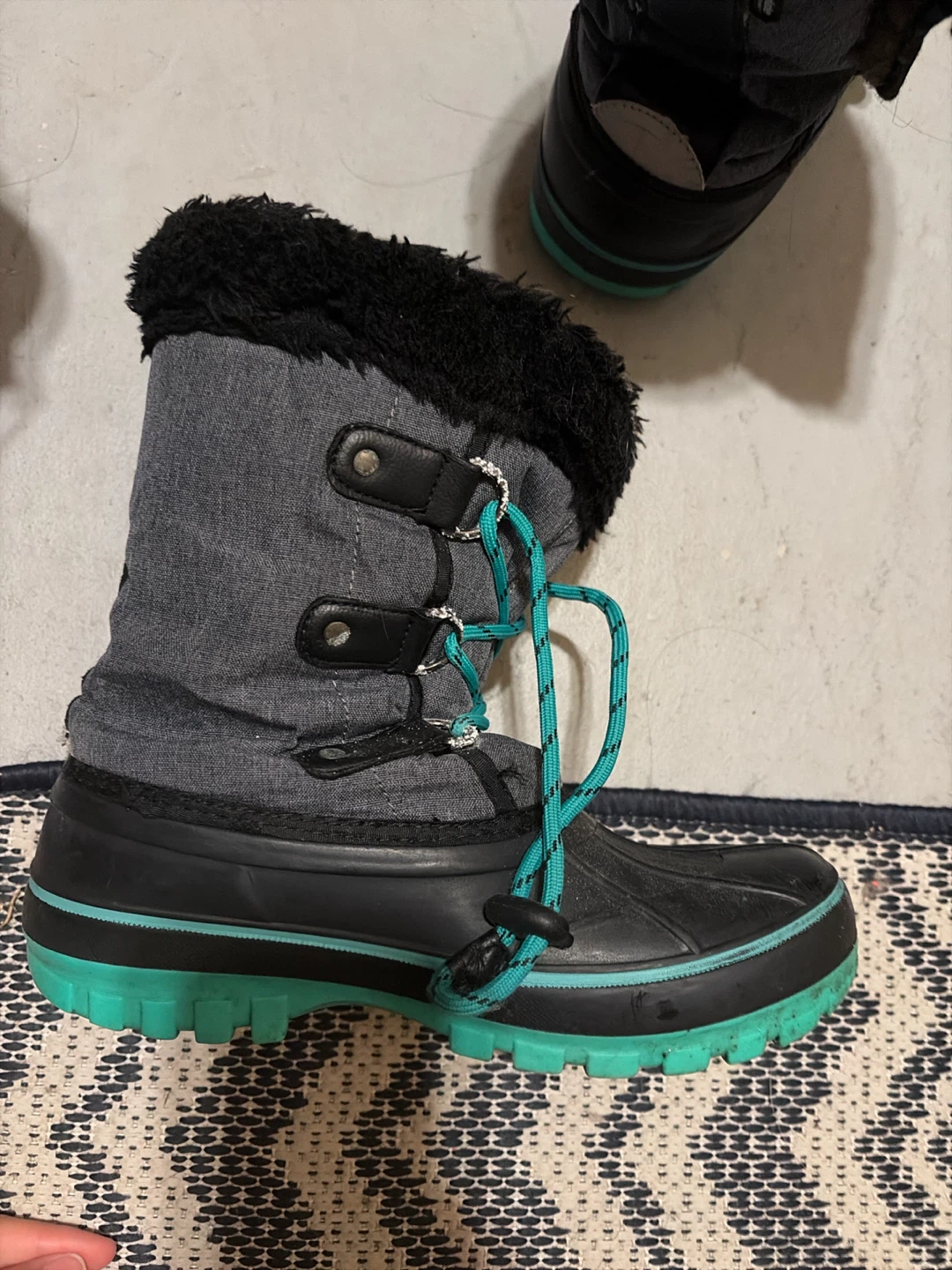 3M Thinsulate teal Winter Boots
