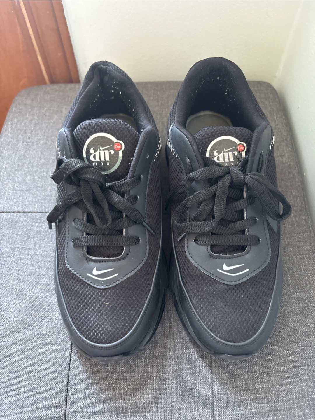 Nike Air Max Shoes - Black, Size 6 UK - photo 2