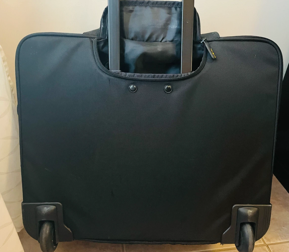 Targus rolling laptop bag - photo 4