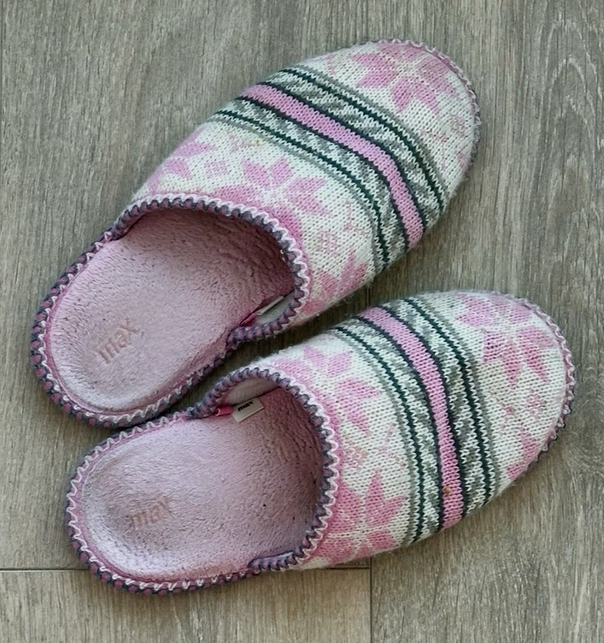 Pink & White Knit Slippers