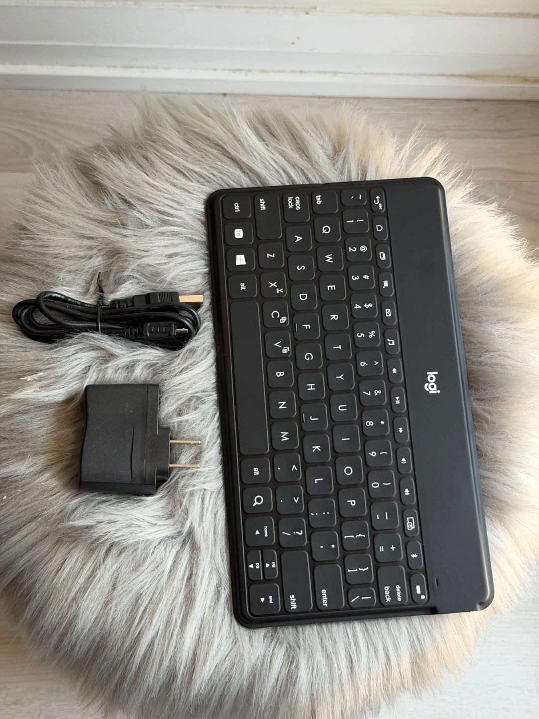 Logitech Wireless Keyboard with Charger and USB Cable
