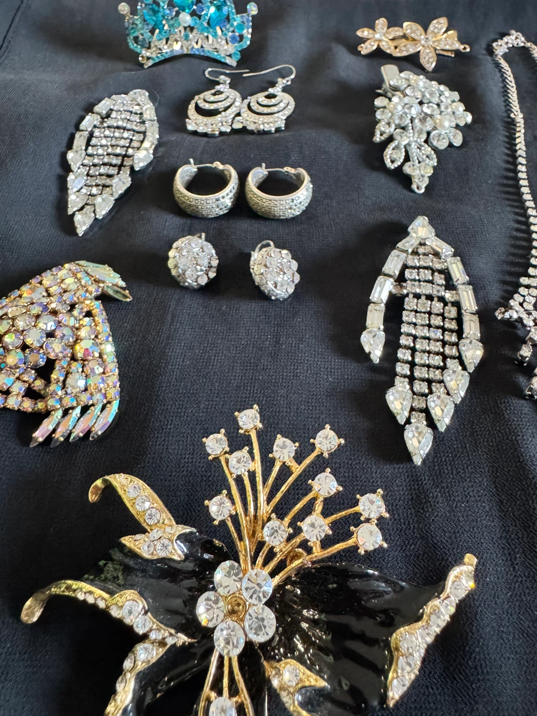 Assorted Rhinestone Jewellery lot - photo 2