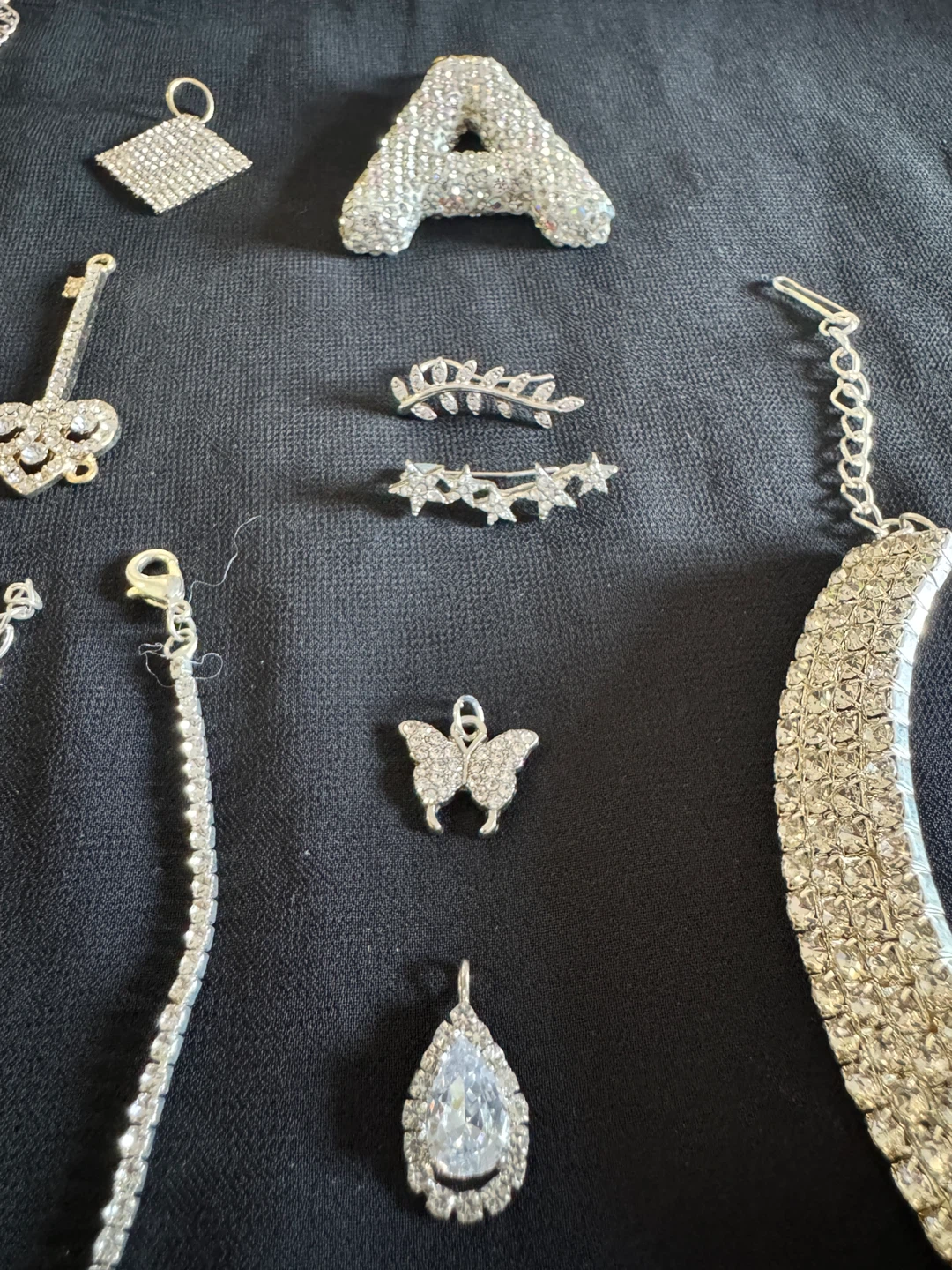 Assorted Rhinestone Jewellery lot - photo 5