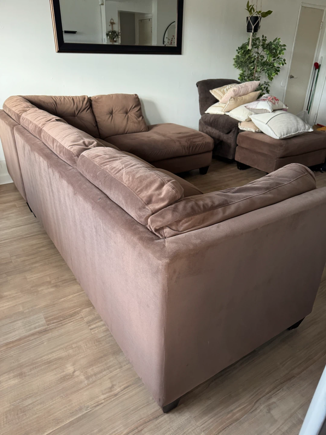 Brown Sectional Sofa - photo 4
