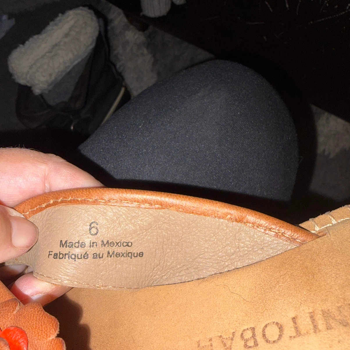 Manitobah Mukluks Flip Flops Size 6 - photo 3