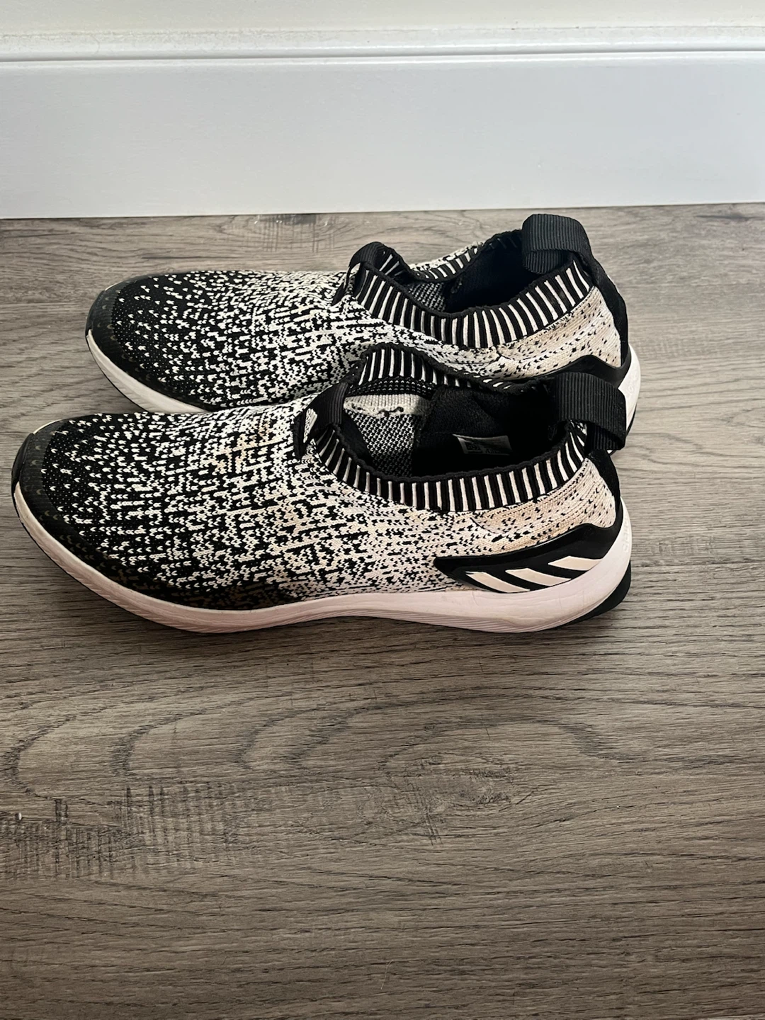 Adidas shoes in size 6 - photo 4