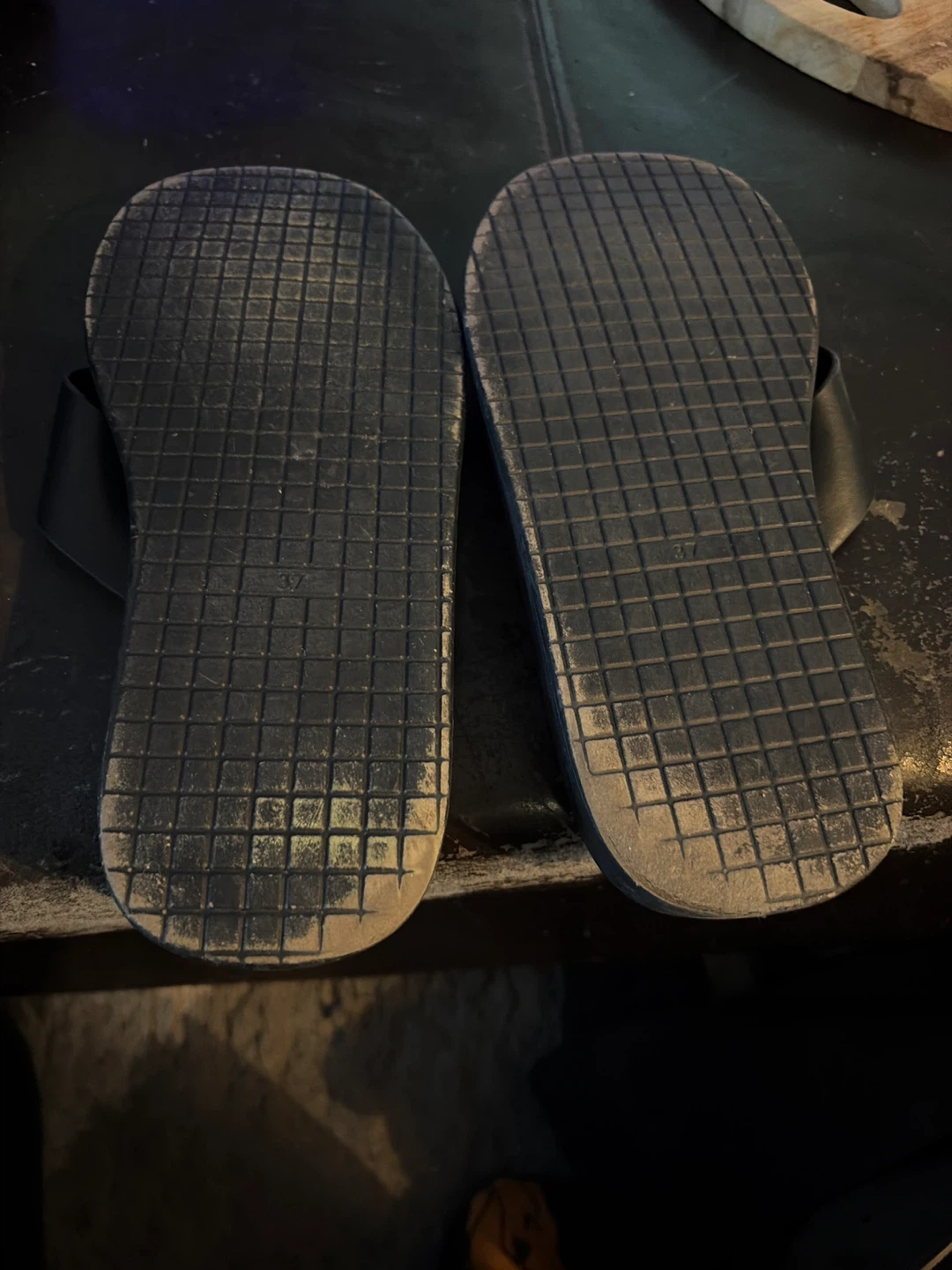 RAID Black Flip Flops - photo 2