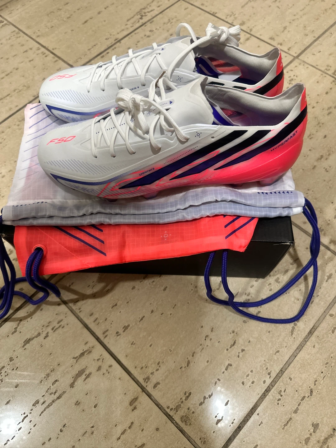 Adidas f50’s size 9 - photo 3